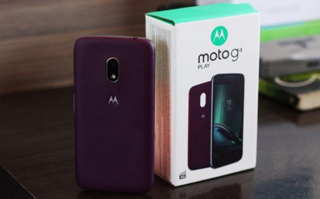 Вид сзади Motorola Moto G4 Play