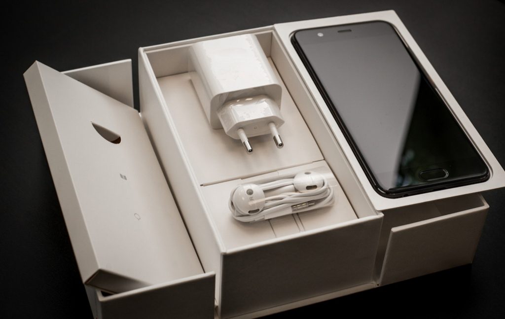 Комплектация Huawei P10 Plus
