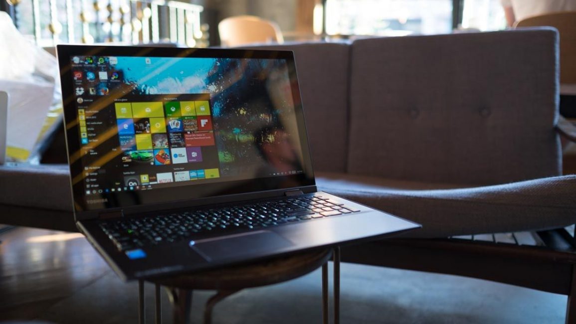 Внешний вид Toshiba Satellite Radius