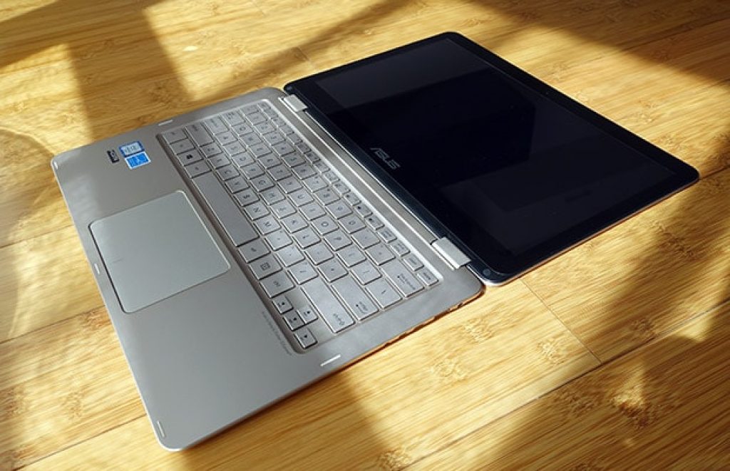 Модный Asus ZenBook Flip UX360