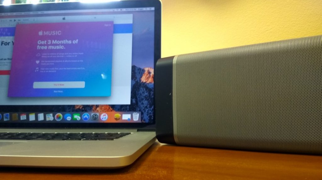 Так и по Bluetooth