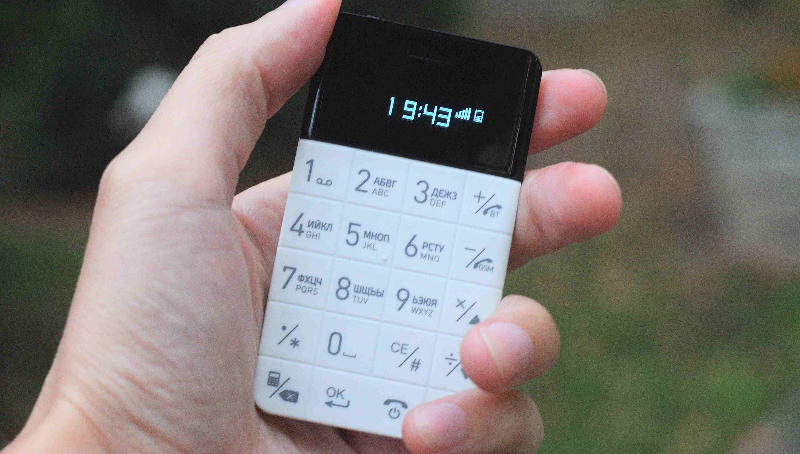 Elari CardPhone