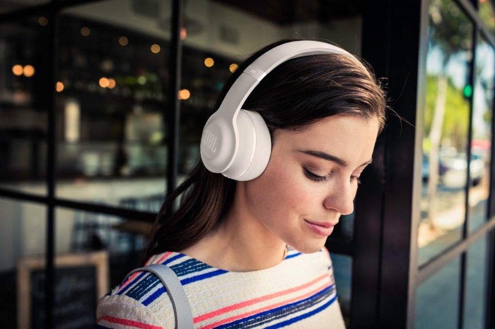 JBL Everest Elite 300