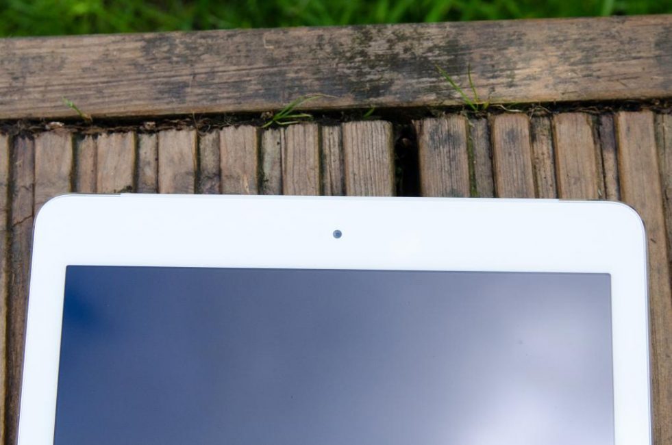 Фронтальная камера iPad Air